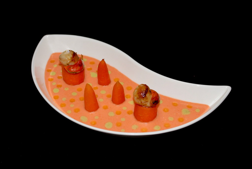 Sopa Fría de Zanahoria, Coco y Jengibre con Vieiras