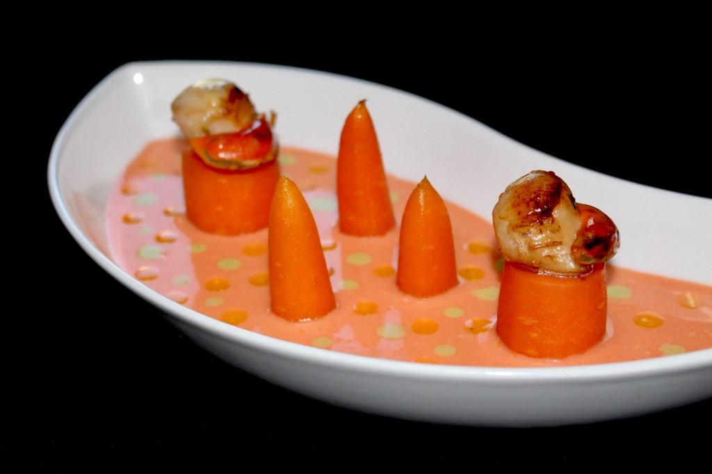 Sopa Fría de Zanahoria, Coco y Jengibre con Vieiras