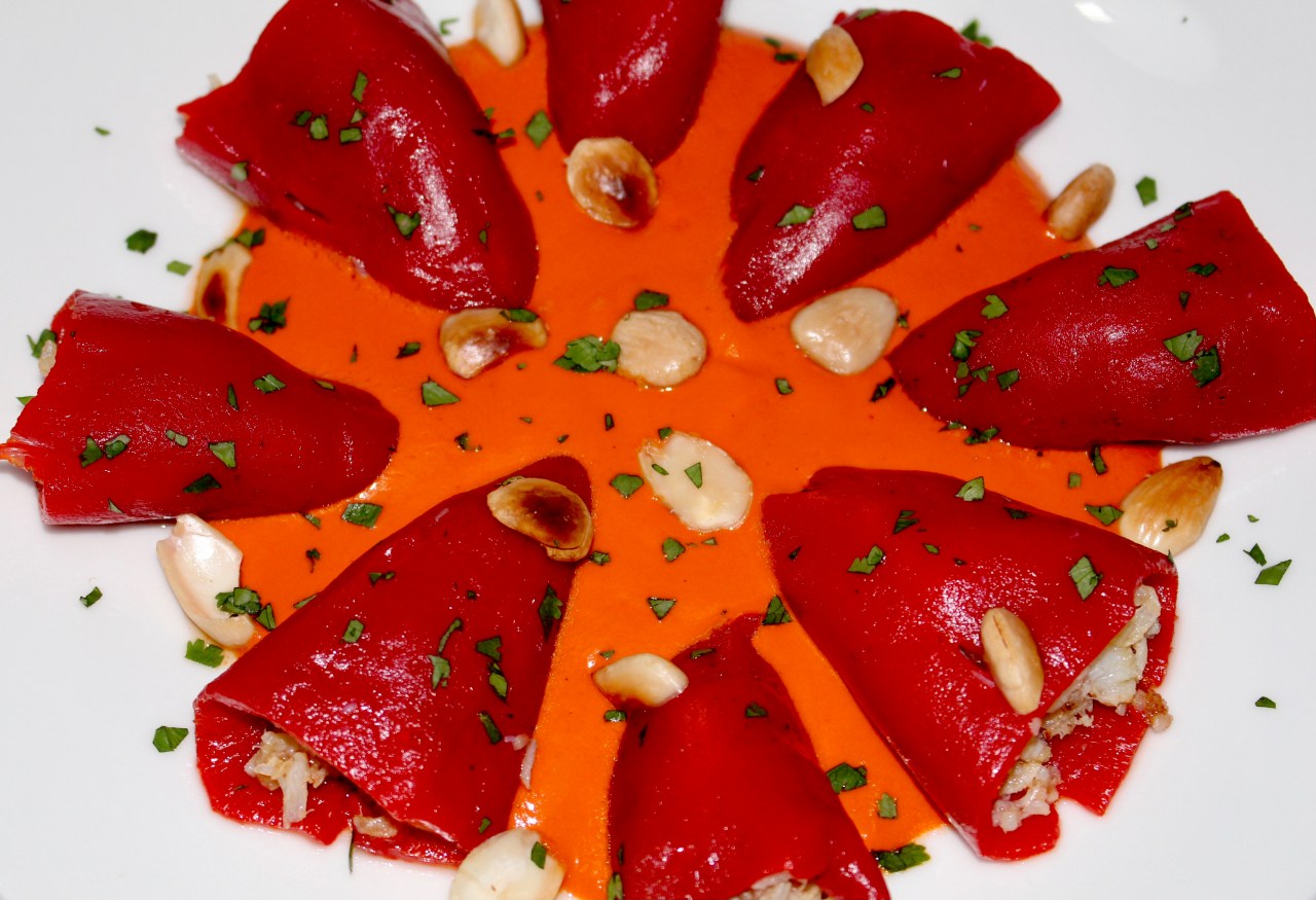 Pimientos del Piquillo Rellenos de&nbsp;Bacalao