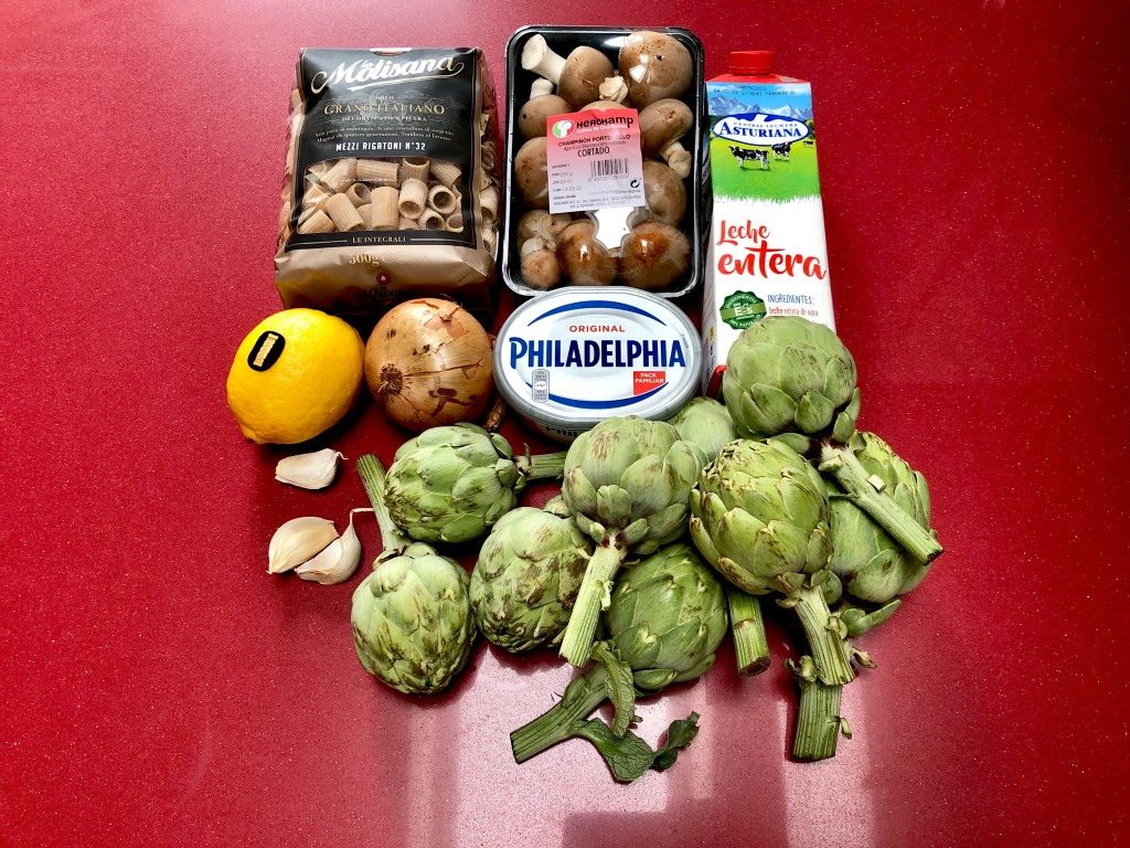 Pasta con Alcachofas y Setas