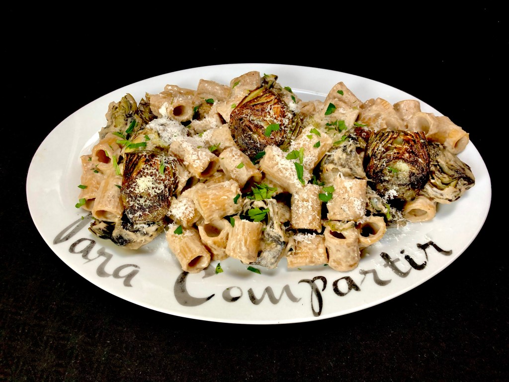 Pasta con Alcachofas y Setas