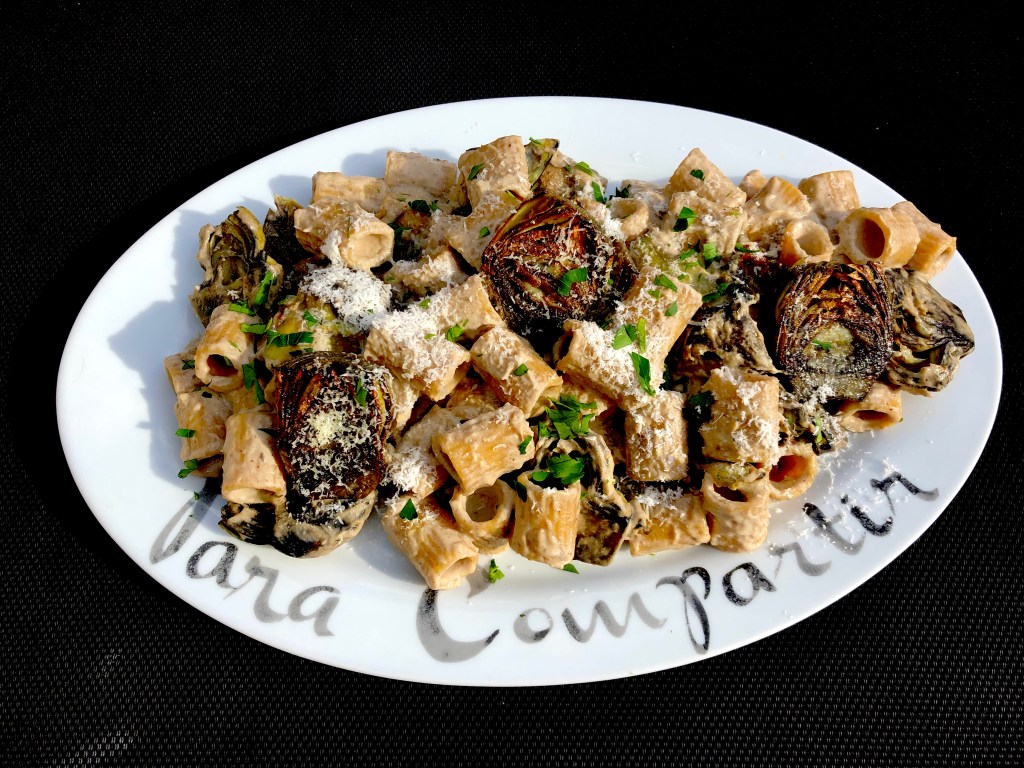 Pasta con Alcachofas y Setas