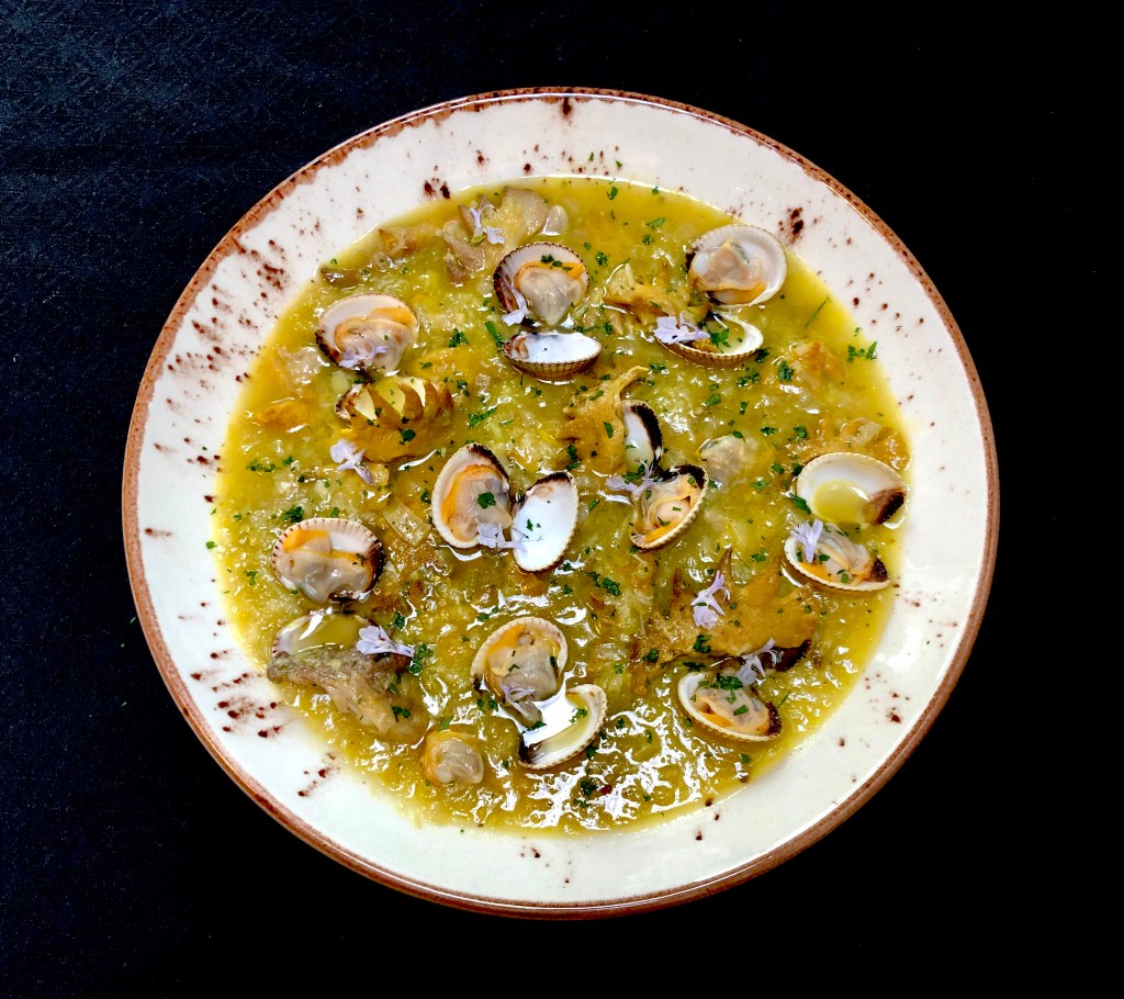 Crestas con Verdura y Berberechos