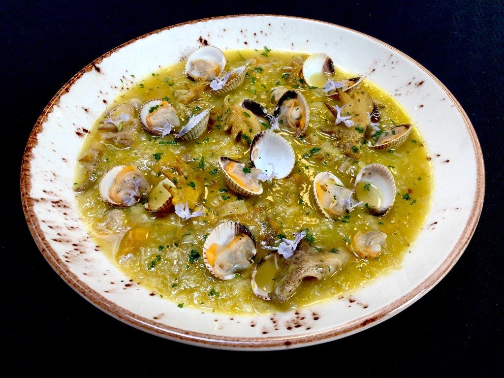 Crestas con Verdura y Berberechos