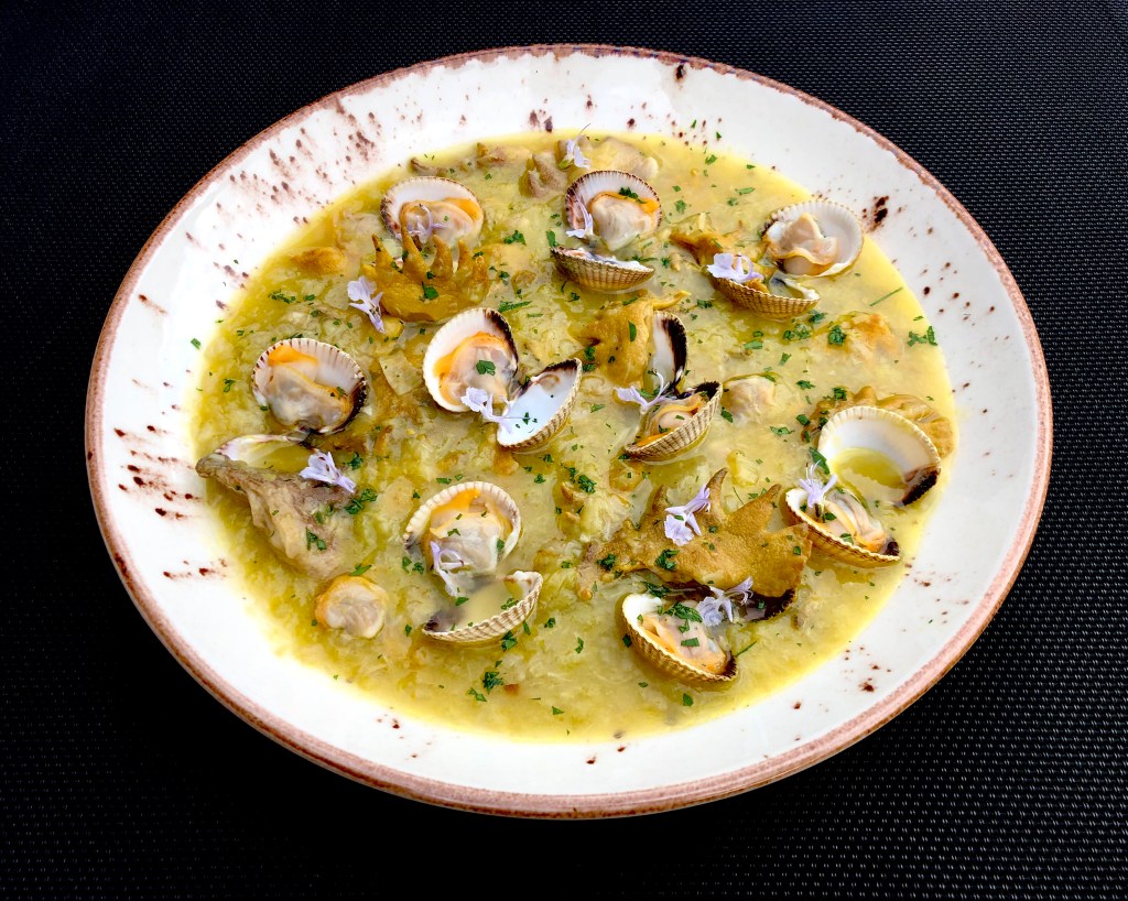 Crestas con Verdura y Berberechos