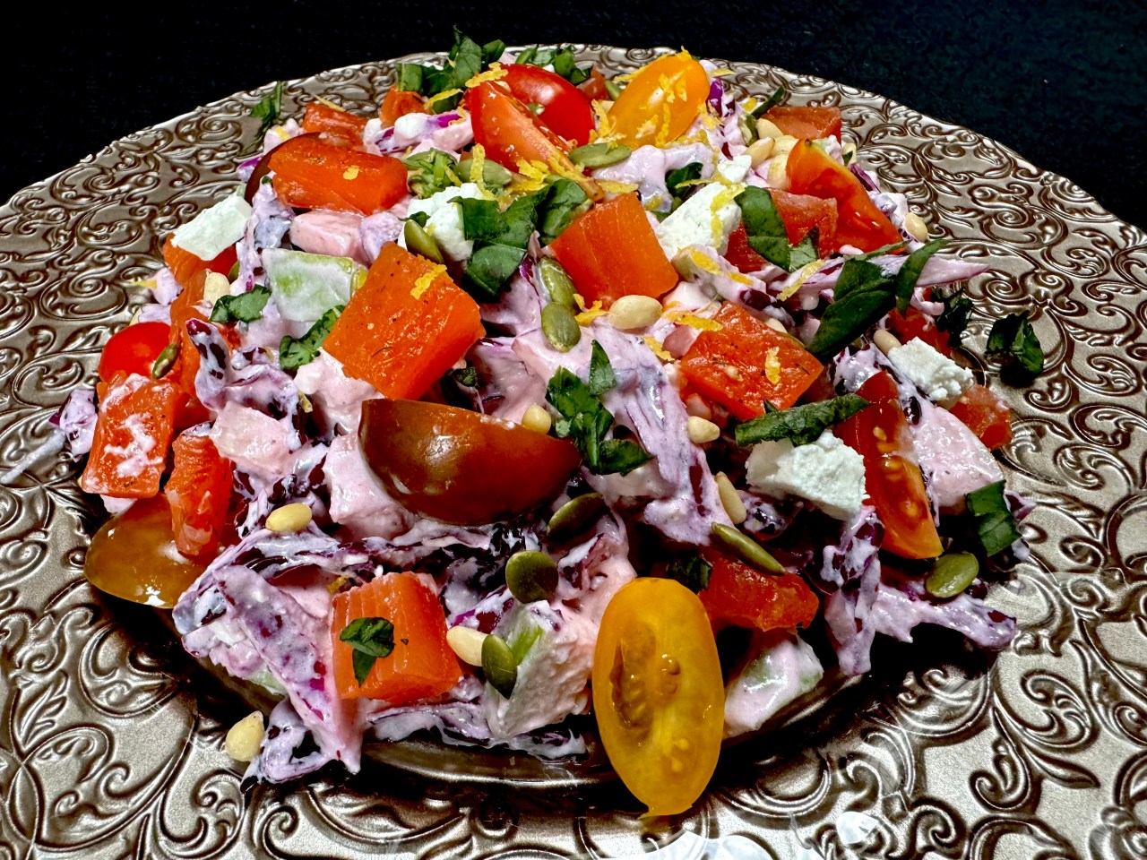 Ensalada de Lombarda, Salmón, Manzana y Yogur
